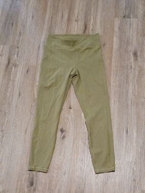 8 Lululemon Pants
